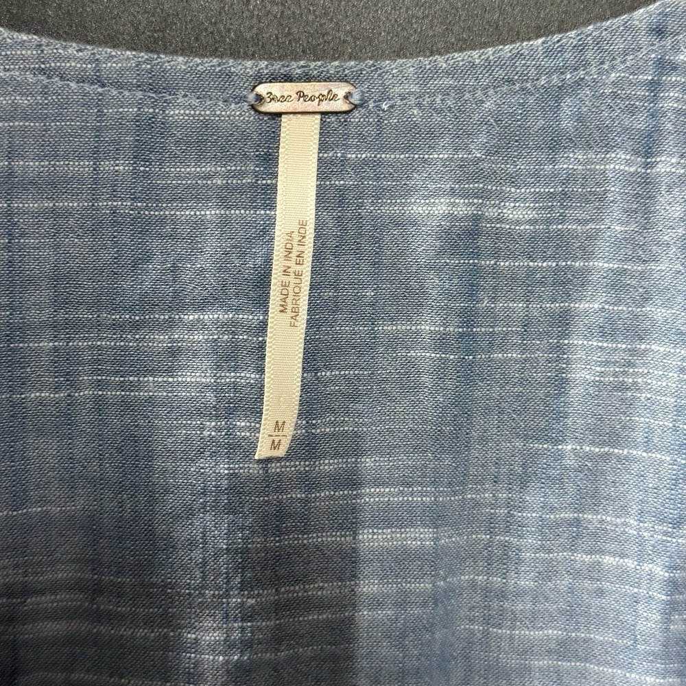 FREE PEOPLE Tallulah Womens Chambray Top Medium Blue Embroidered Ruffle Hem Boho - Picture 3 of 6
